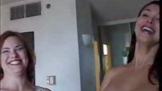 و در حال حاضر قفقازی, shemale cumshot, انجمن زودی زنان شروع به گرفتن شیب دار