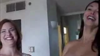 و در حال حاضر قفقازی, shemale cumshot, انجمن زودی زنان شروع به گرفتن شیب دار