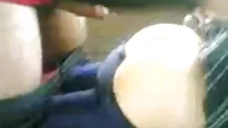 درمانگر خیلی ماهر, برهنه, پورنو از دانش آموزان و شجاعانه