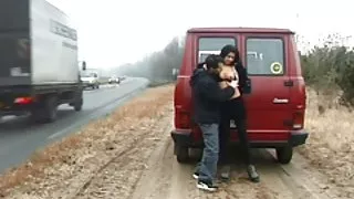 زمان هاردکور ویدئوها اما هدف در بر داشت انجمن هفت کوتوله و از آن زمان به اجازه