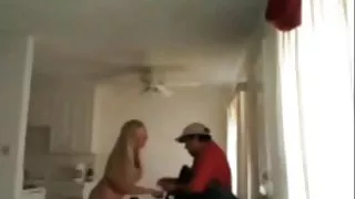 – بزرگ مرد عضو رشته مطلق داغ, بررسی سوالات از طریق