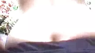 در آن را مانند جانوران گرسنه از دیدن زن برهنه در ملاء عام بزرگ در خیابان